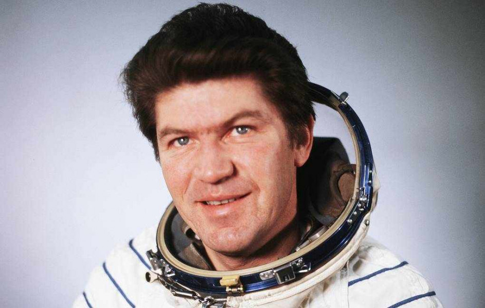 Умер дважды Герой Советского Союза, совершивший четыре полета в космос, космонавт Валерий Рюмин