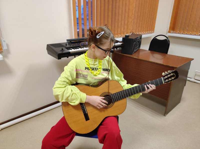 У учащихся детской школы искусств Сергиевска  появились новые музыкальные инструменты