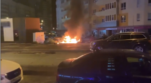 Четыре машины сгорели в Южном городе в Самаре