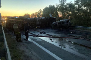 На трассе М‑5 в Самарской области потушили горящие автомобили