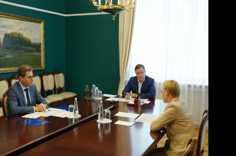 Губернатор Дмитрий Азаров провел совещание по социальной инфраструктуре на 5-й просеке в Самаре
