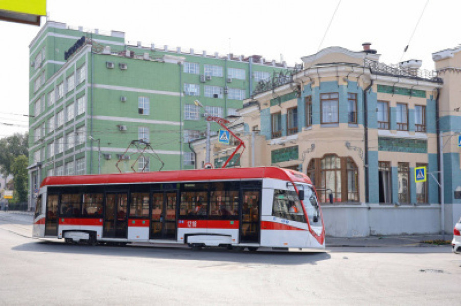 В Самаре первые закупленные в этом году трамвайные вагоны вышли в рейс