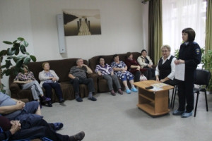 Самарским пенсионерам рассказали о различных уловках, которые используют мошенники