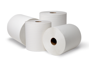 Туалетная бумага в больших рулонах и бумажные простыни