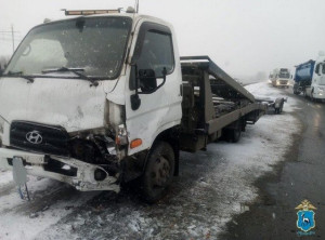 В Волжском районе в ДТП с эвакуатором пострадали два пассажира