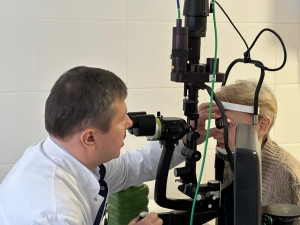 Самарские офтальмологи применяют инновационную методику лечения тяжелой патологии сетчатки