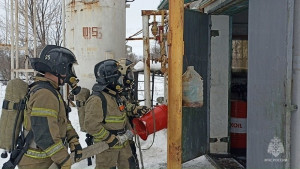 В Сызрани огнеборцы потушили условный пожар на станции сжиженного газа