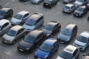 Легковые и легкие коммерческие автомобили исключены из программы льготного лизинга