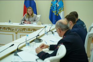 Заседание началось с рассмотрения вопроса о готовности объектов, задействованных в выборах Президента Российской Федерации.