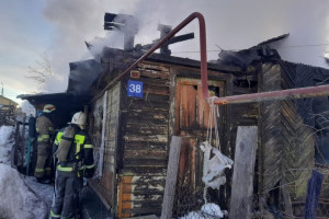 На пожаре в Самарской области погибли двое взрослых и ребенок