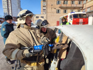 Во время проведения соревнований пожарно-спасательную часть посетили студенты Тольяттинского социально-экономического колледжа.