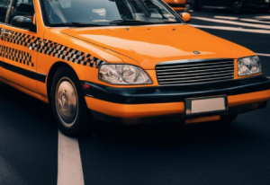 Поездки на такси в России к концу 2024 года могут подорожать на 30%