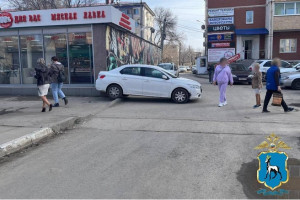 85-летний водитель в Самаре сбил двоих пенсионерок