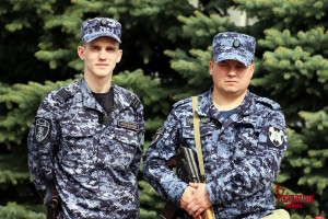 Грабителя задержал экипаж вневедомственной охраны Росгвардии в Безенчуке