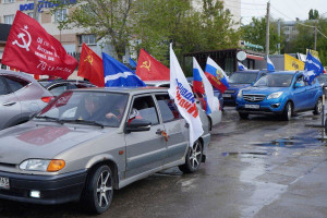 В Самаре «Единая Россия» организовала автопробег «Бессмертного полка»