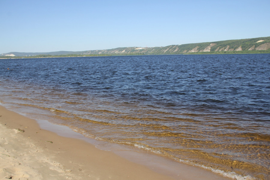 У берегов Тольятти вода в Волге прогрелась до +25 градусов