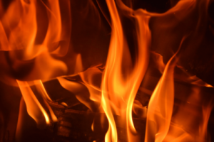 В Самаре на пожаре из-за обогревателя погиб мужчина