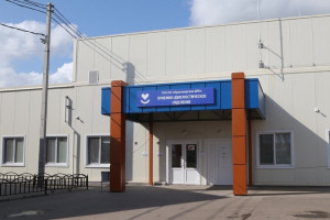 25 мая в результате нападения мужчины в больнице пострадали 2 медицинских работника и 2 пациента терапевтического отделения Красноярской больницы.