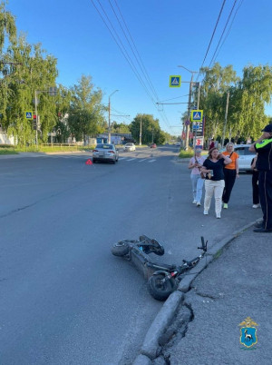 В Тольятти иномарка сбила девочку на самокате