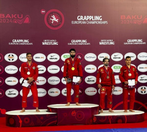 В составе сборной России выступили представители сборной Самарской области - Валентина Костенко среди женщин и Курбан Кадиев среди мужчин.