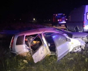 В Сызранском районе машина съехала в кювет, пострадали водитель и пассажиры