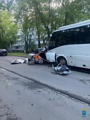 В Самаре в ДТП погибли водитель и 2 пассажира легкового автомобиля