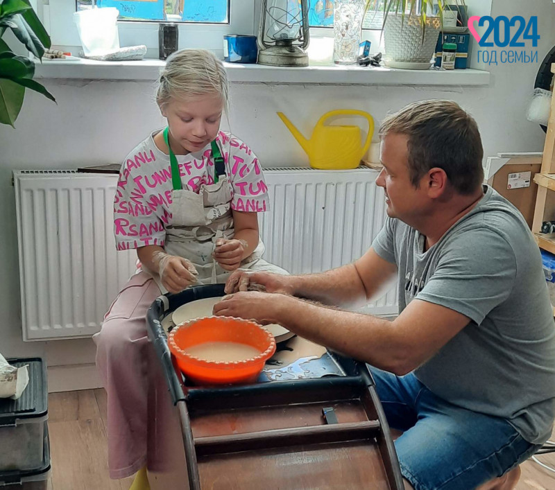 Социальный контракт помог жителю Новокуйбышевска открыть гончарную мастерскую