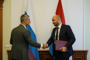 Вячеслав Федорищев и Александр Исаевич подписали соглашение о сотрудничестве Правительства региона с Корпорацией МСП.