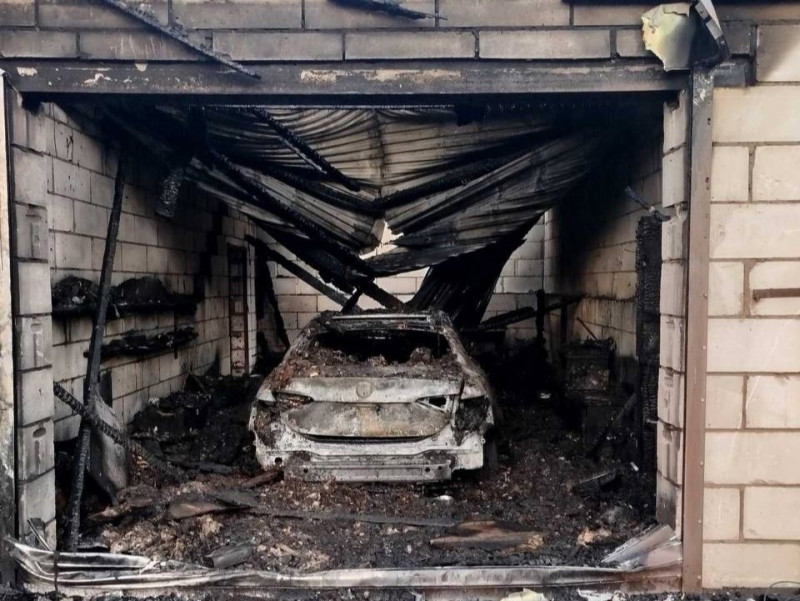В Кинеле в поселке Елшняги горел гараж на площади 40 квадратных метров