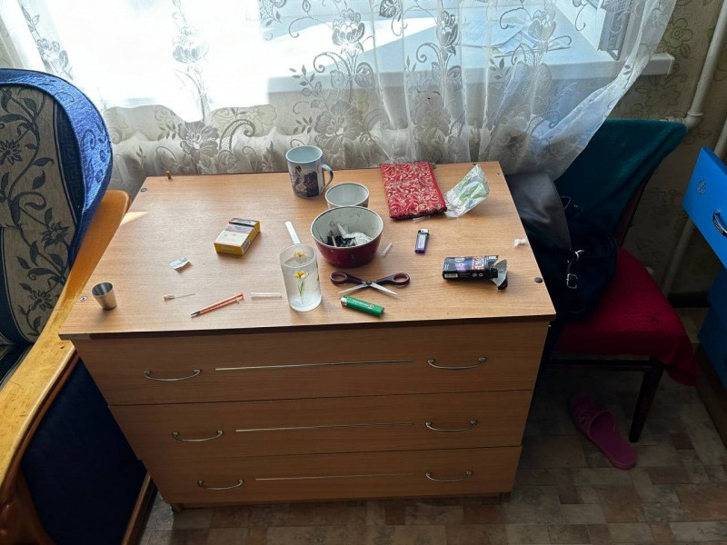 В Сызрани женщина сдавала квартиру наркоманом под притон за хлеб и сигареты