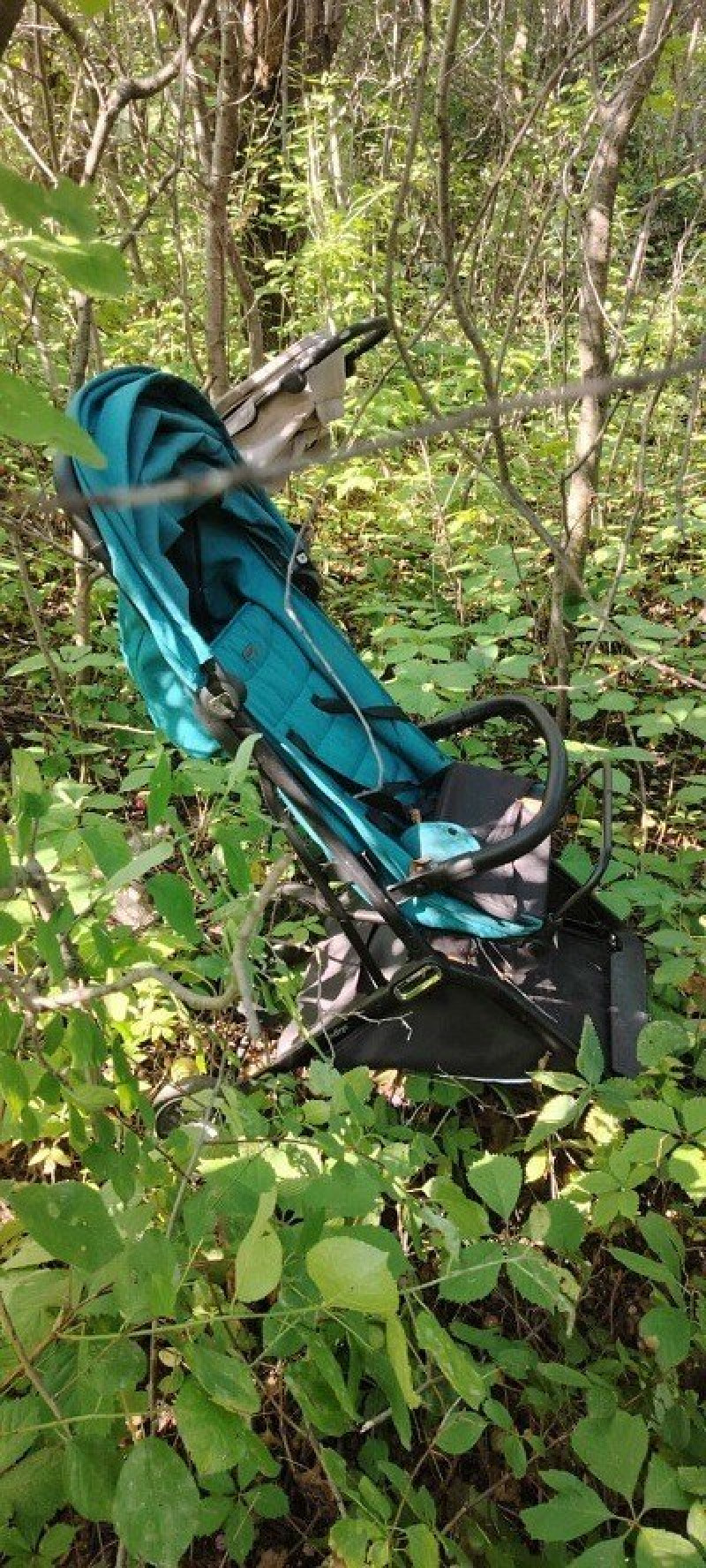 В Сызрани украли находившееся в подъезде детские коляски