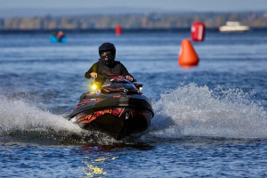 Участниками фестиваля стали 24 команды из разных регионов России и 28 водно-моторных транспортных средств, которыми управляли 32 пилота. 