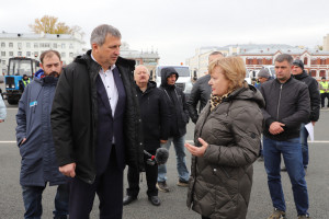 В этом году каждый из районов отдельно представляет свой специализированный автопарк.