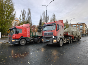 Экспозиция проделала путь протяженностью более 400 километров из Оренбурга в Самару и до 10 ноября будет находиться на площади Куйбышева.