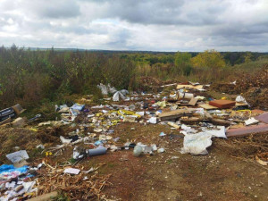 Прокуратура Исаклинского района в судебном порядке добивается ликвидации несанкционированной свалки