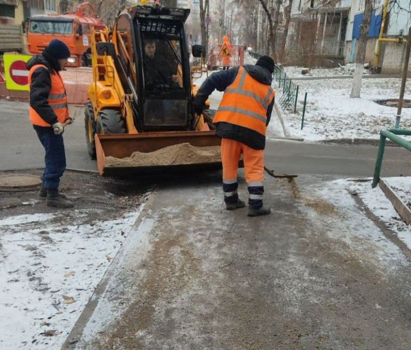 Около 4 000 уборщиков задействованы в очистке и противогололедной обработке улиц и дворов Самары