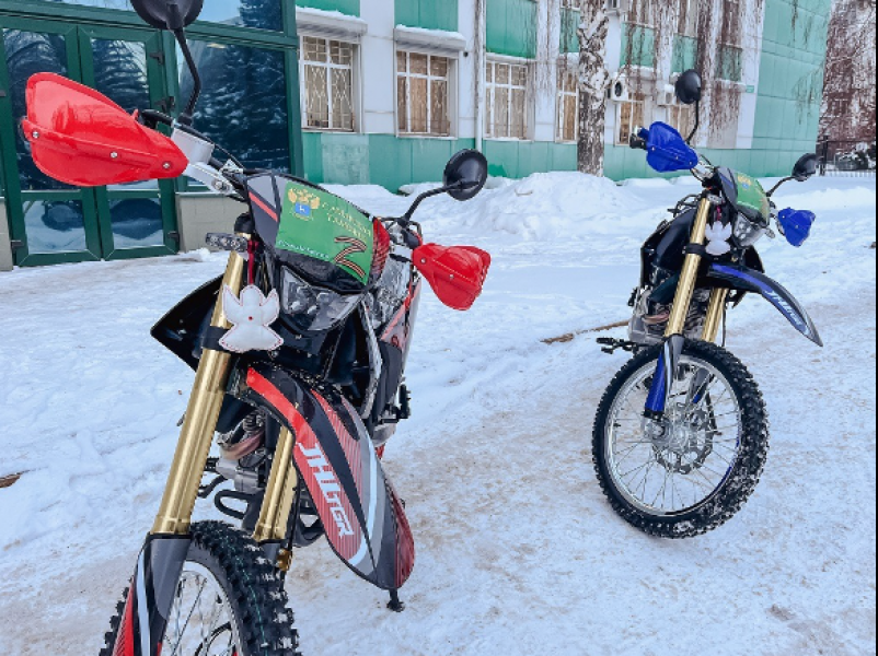 Самарские таможенники передали мотоциклы и партию гуманитарной помощи бойцам СВО