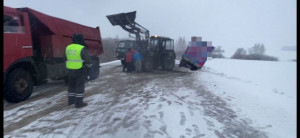 Сотрудники Госавтоинспекции Челно-Вершинского района оказали помощь на дороге