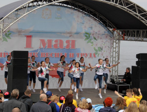 День весны и Труда в Самаре: ФОТО Помимо площади Куйбышева праздничные мероприятия прошли на второй очереди набережной Волги.